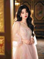 男友上岸提分手，我转身嫁他领导